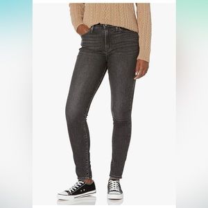 Levi’s 721 High Rise Skinny Size 26 Steady Rock